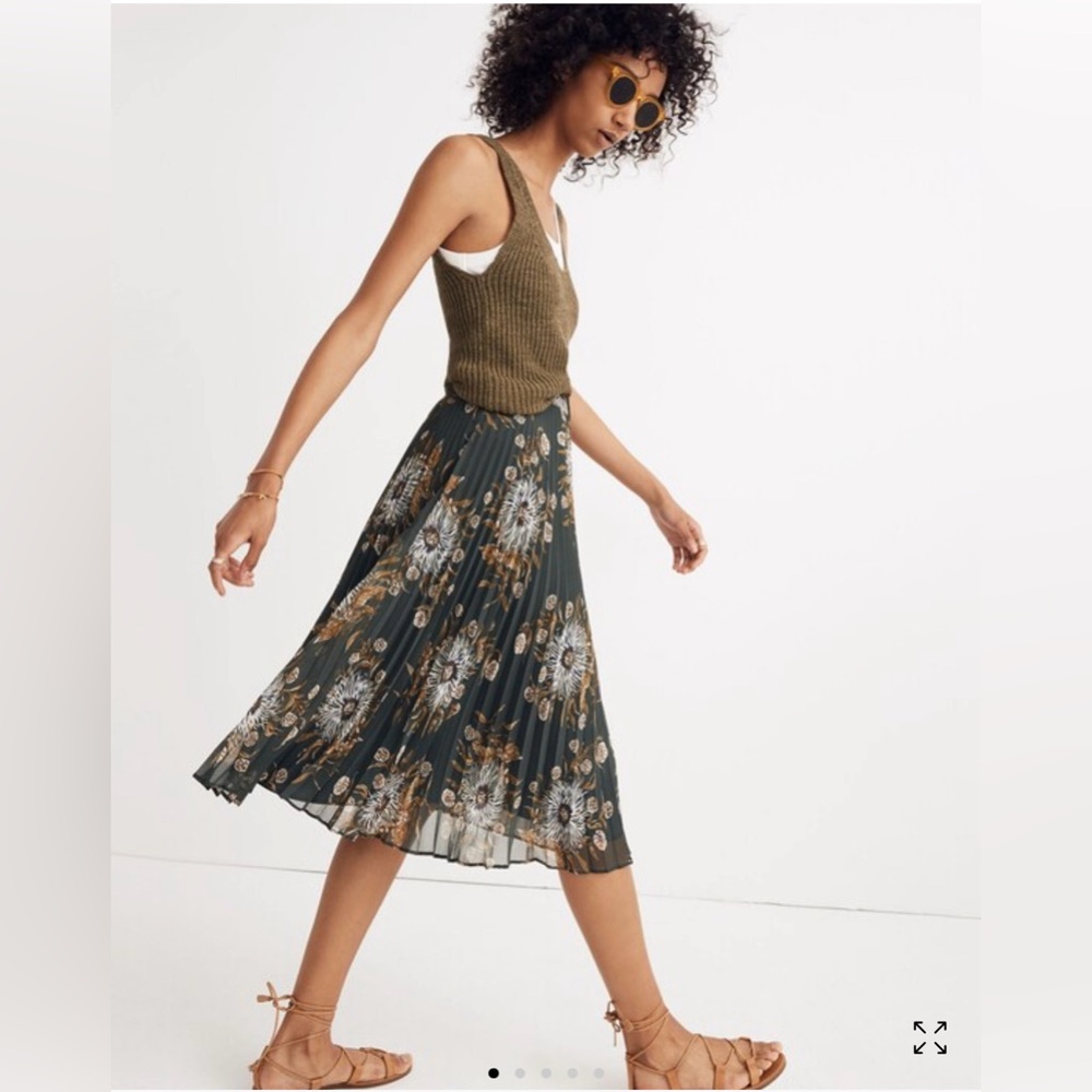Madewell Pleated Midi Skirt in Painted Blooms